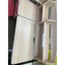 Дитячий стіл Уцінка - ErgoKids Romana Multicolor Wood