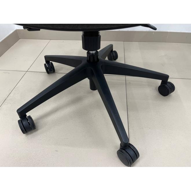 Офисное кресло Уцінка - Mealux Fyn Black Фото 5